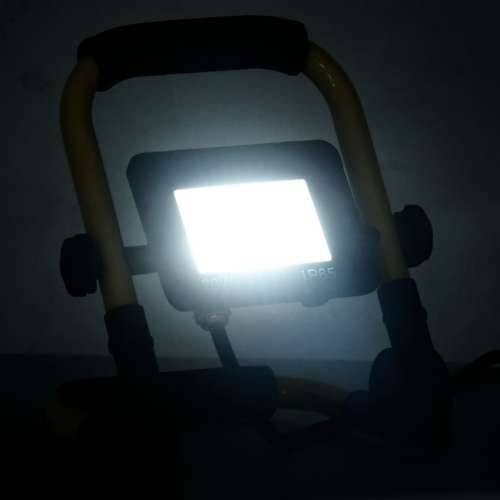 LED reflektor s ručkom 20 W hladni bijeli - Hladna bijela 1 20 w Cijena