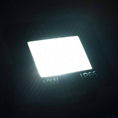 LED reflektor 10 W hladni bijeli Cijena