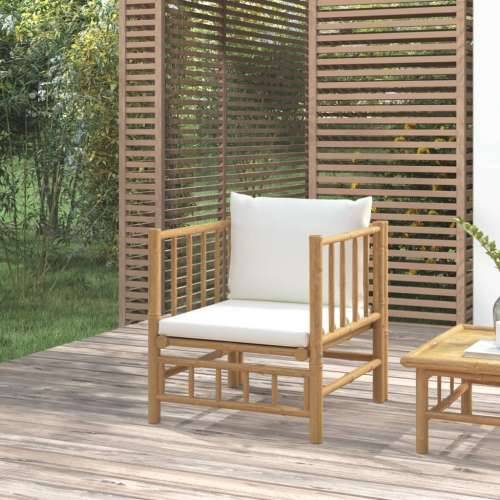 Vrtna sofa od bambusa s krem bijelim jastucima