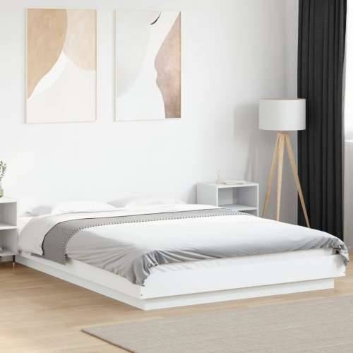 Okvir kreveta s LED svjetlima bijeli 135 x 190 cm drveni Cijena