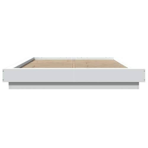 Okvir kreveta s LED svjetlima bijeli 135 x 190 cm drveni Cijena