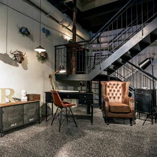 Pisaći stol Alexandra House Living Crna Metal 75 x 75 x 122 cm Cijena