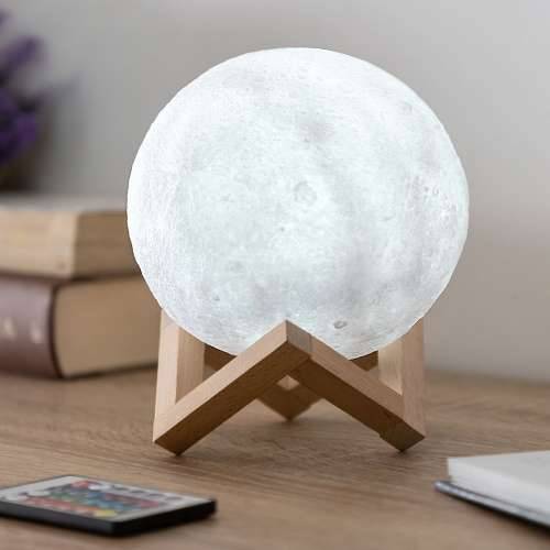 Punjiva LED Svjetiljka Mjesec Moondy InnovaGoods Cijena
