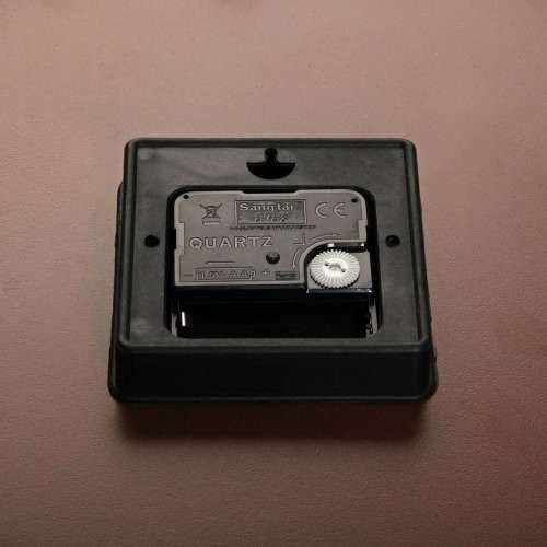 Zidni sat Versa Metal 40 x 6 x 54,5 cm Cijena