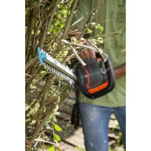 Rezač za živice Gardena 9835-20 700 W 230 V Cijena