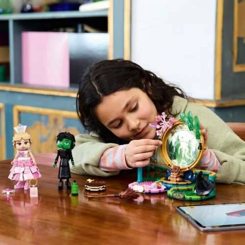 Igra Gradnje Lego 75682 Elphaba and Glinda Minifigures Pisana Cijena