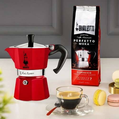 Talijanska Moka za Kavu Bialetti Winter Wonderland Crvena Srebrna Aluminij 3 Tasītes Cijena
