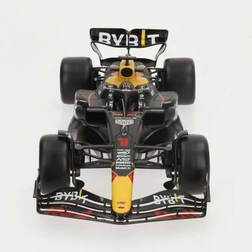 Automobil Bburago F1 Race Oracle Red Bull Racing RB19 1:18 Cijena