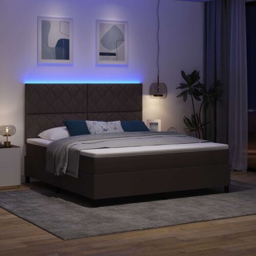 Box spring krevet Tamno smeđa 180 x 200 cm tkanina - Tamno smeđa 180 x 200 cm Dizajn s rombovima Cijena