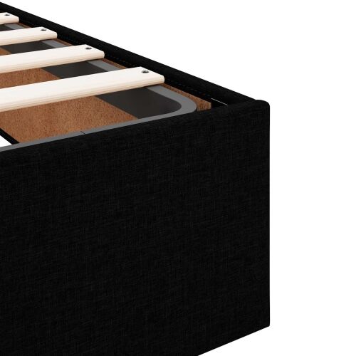 Krevet od pjene s madracem i LED-om Crna 140 x 200 cm Tkanina - Crna 140 x 200 cm Prošiveno gumbima Cijena