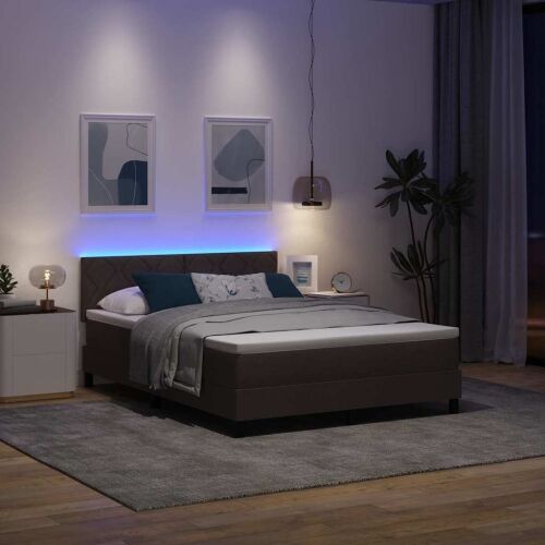 Box spring krevet Tamno smeđa 140 x 190 cm tkanina - Tamno smeđa 140 x 190 cm Dizajn s rombovima Cijena