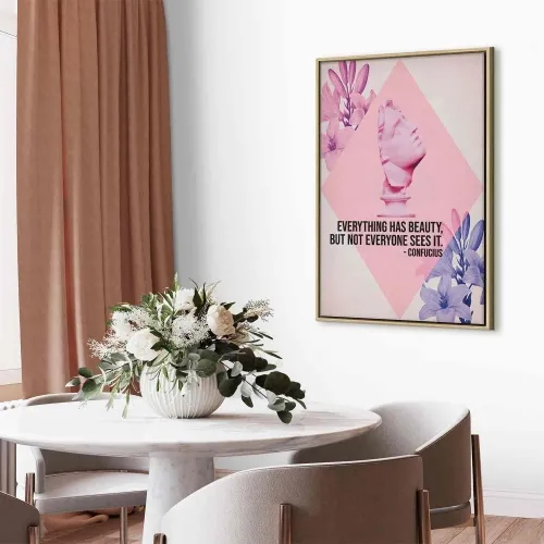 Slika - Beauty in the Eyes - Inspirational Quote with Pink Bust and Flowers 80x120 U prirodnom drvenom okviru Cijena