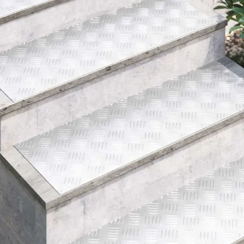 Stepenica 4 kom. 90 x 30 cm Srebrno Aluminij Pravokutni - 90 x 30 x 0,3 cm 4 Cijena