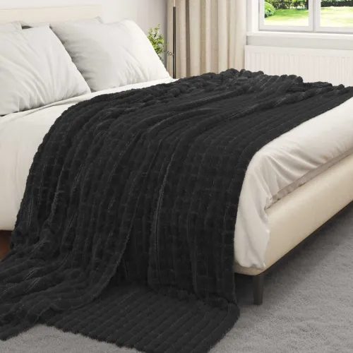 Pokrivač Crna 270 x 240 cm 1.7 kg Runo - Crna 1 240 x 270 cm Cijena